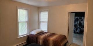 2 Bedroom Single Family Home in Columbia - with Bonus Room! Gallery 13