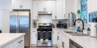 6029 Eleanor Gallery 9