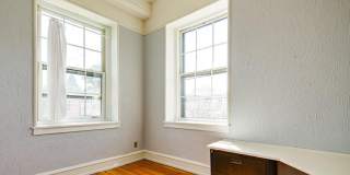 2400 BAYNARD Boulevard Gallery 16
