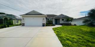 3/2/2 + Den Pool Home - Becker Road Area Gallery 1