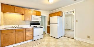 Charming 2-bedroom, 1-bath home in Greensboro Gallery 11