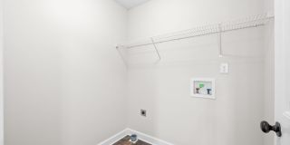 Pet Friendly Four Bedroom! Gallery 21