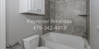 Gorgeous 3 bed/3 bath home in great Bentonville neighborhood Gallery 28
