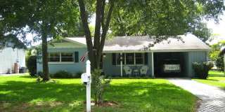 2610 Lake Wade Court Gallery 1