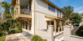 UF Off Campus Housing- 3 Bed 3 Bath- HALF OFF FIRST MONTHS RENT Gallery 1