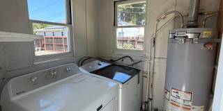 Charming 2 bdrm, 1 bath, + Bonus Room Gallery 17