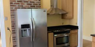 Spacious three bedroom Gallery 8