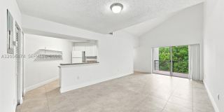 9735 Fontainebleau Blvd Gallery 1
