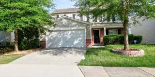 Spacious, Beautiful 3 BR, 2.5 bath with fenced in yard! Gallery 1