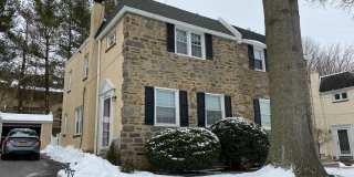Gorgeous 3-Bedroom Townhouse in Ardmore! Available mid-September! Gallery 1