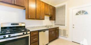 1615 W Berteau Gallery 1