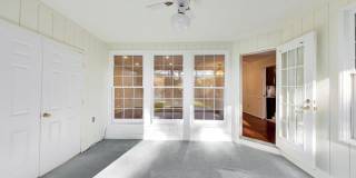 5707 BREWER HOUSE Circle unit: T-2 Gallery 16