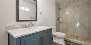 Amazing Tri-level close to ASU with Pool Gallery 28