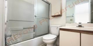 Beautiful 2 bedroom 2.5 bath Condo w/ Reserved Parking Space @ Finley Forest, Chapel Hill, Available Now! Gallery 20
