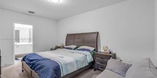 4450 NW 83rd Pkwy Gallery 17