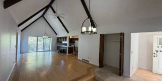 3 Bedroom Home with 2-Car Garage in Centerville Gallery 1