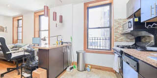 362 West 36th Street Gallery 4