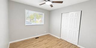 6847 Hawthorne Lane Gallery 19