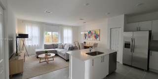 300 Southeast 10th Court Gallery 1