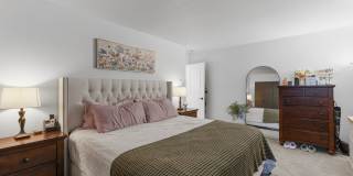 Honey Lane Gallery 13