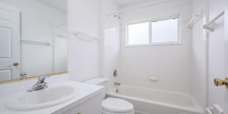 1712 Arash Circle Gallery 20