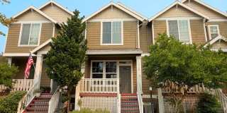 Bright 2-Bed, 2.5-Bath Beaverton Townhouse with Attached Garage & AC Bright 2-Bed, 2.5-Bath Beaverton Townhouse with Attached Garage & AC Gallery 1