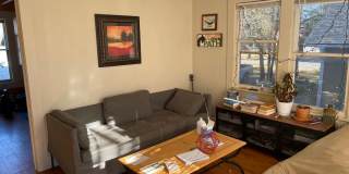 August Move In! 1 Bed, 1 Bath Garage Apartment near Downtown Bryan Gallery 4