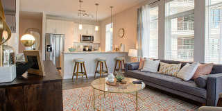 Caroline Gallery 6