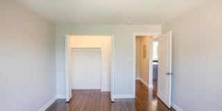 6803 North Ridge Ave. Gallery 8