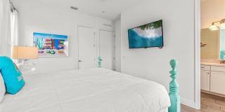 8005 SAND BAR Drive Gallery 17