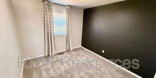 2024 Plymouth Ln Gallery 11