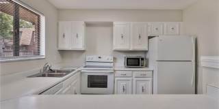 1836 N CRYSTAL LAKE Drive Gallery 9
