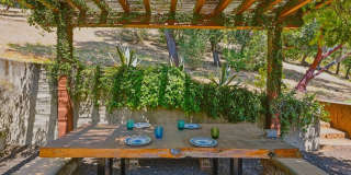 2491 Spring Mountain Road Gallery 53