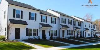 3 Bedroom Townhome Minutes from Downtown Oakboro - Available August 2026 Gallery 1