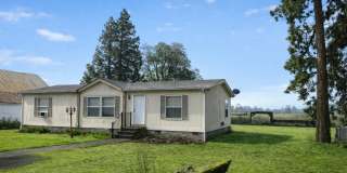 Country Living in Junction City – 3 Bed / 2 Bath Home Available 2/3/2026 Gallery 1