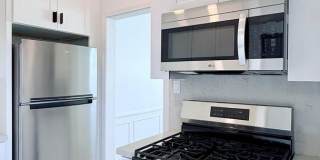 (73) The Maisel Manor Gallery 13