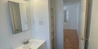 305 Wisconsin Gallery 3