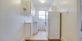 4115 Wisconsin Gallery 13