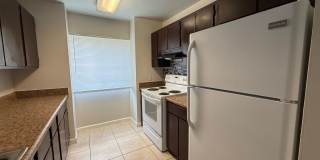 Spacious 2 bedroom/1 Bathroom End Unit Upstairs Condo. Gallery 6