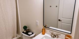 Urban Loft Co. Downtown Gallery 16