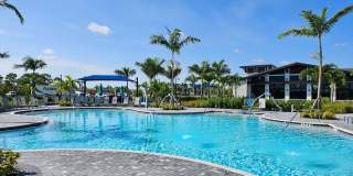 Seasonal Short-Term 3 Bedroom 2 Bathroom First Floor Condo located in Wellen Golf & Country Club! Gallery 41