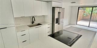 8010 NW 27TH PL SUNRISE, FL 33322 8010 NW 27TH PL SUNRISE, FL 33322 Gallery 1