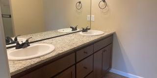 Covington Manor 9700-9816 Gallery 19