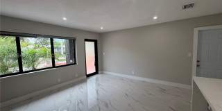 919 NE 4th Ct Gallery 11