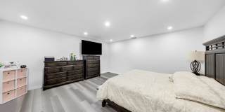 490 W 33rd Pl Gallery 6