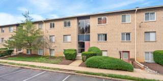 6284 ROSE HILL Drive Gallery 1