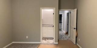 509 E Pruitt Gallery 17