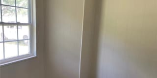 1015 Bowden Street Gallery 15