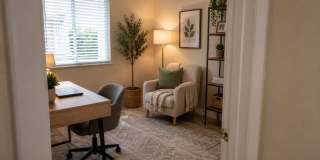 For Rent – Beautiful 2 Bedroom / 1 Bathroom Condo with Attached Garage ! Gallery 18