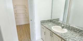 Royalton on the Green Gallery 14